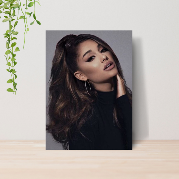 Quadro Ariana Grande Pop Music Cantora A4 | Placa MDF 07